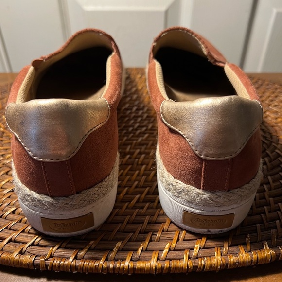 Dr. Scholl’s Women's Rust Color Slip-On Shoes, Size 9 - Picture 2 of 6